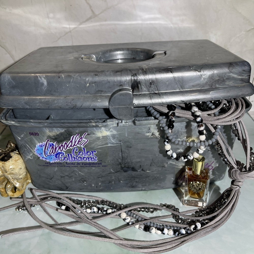Caboodles Color Collisions Vintage Organizer Silver Marble Has a Tray & Mirror! - Picture 15 of 15